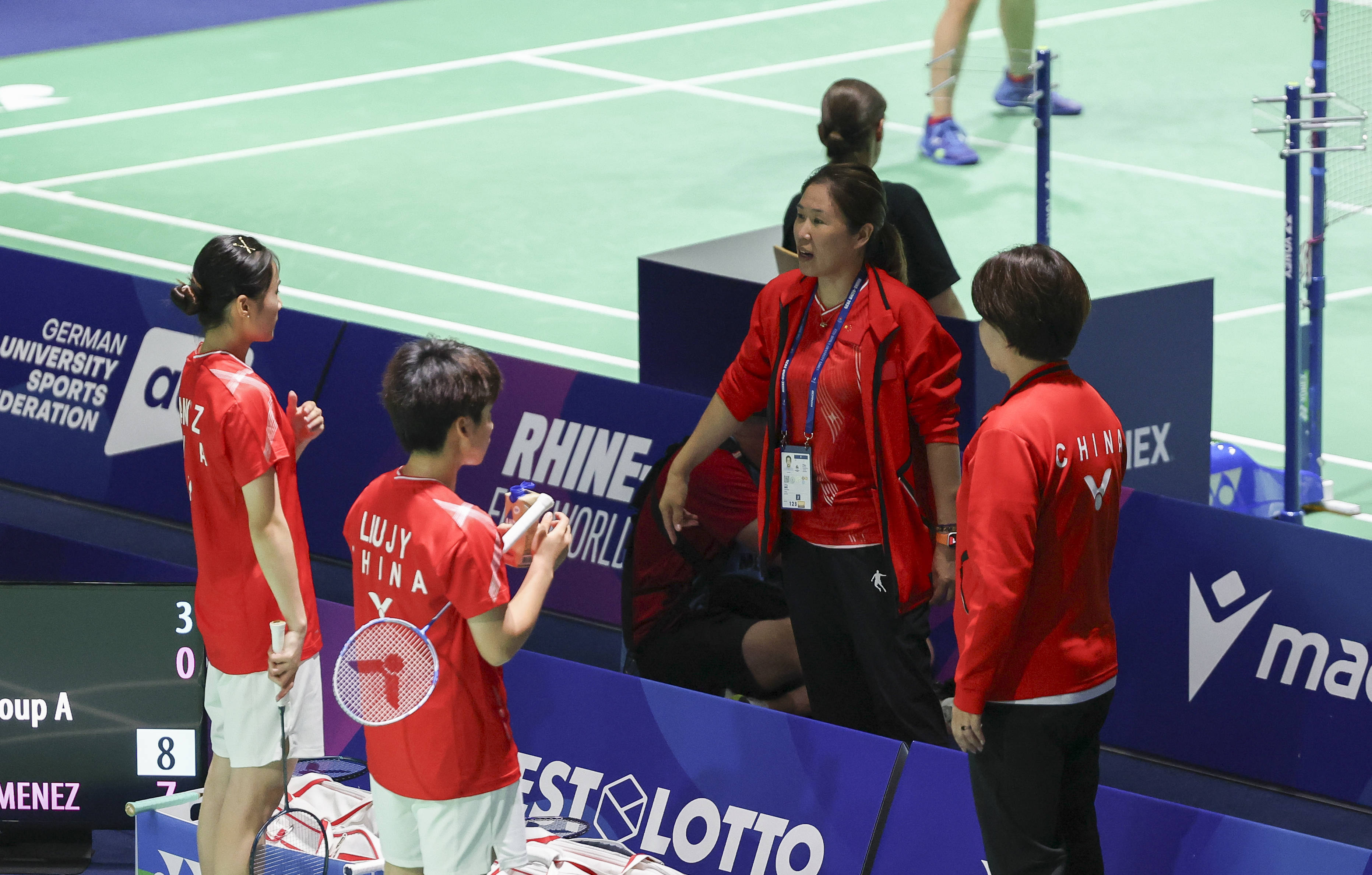 (体育)大运会——羽毛球混合团体小组赛:中国队胜西班牙队