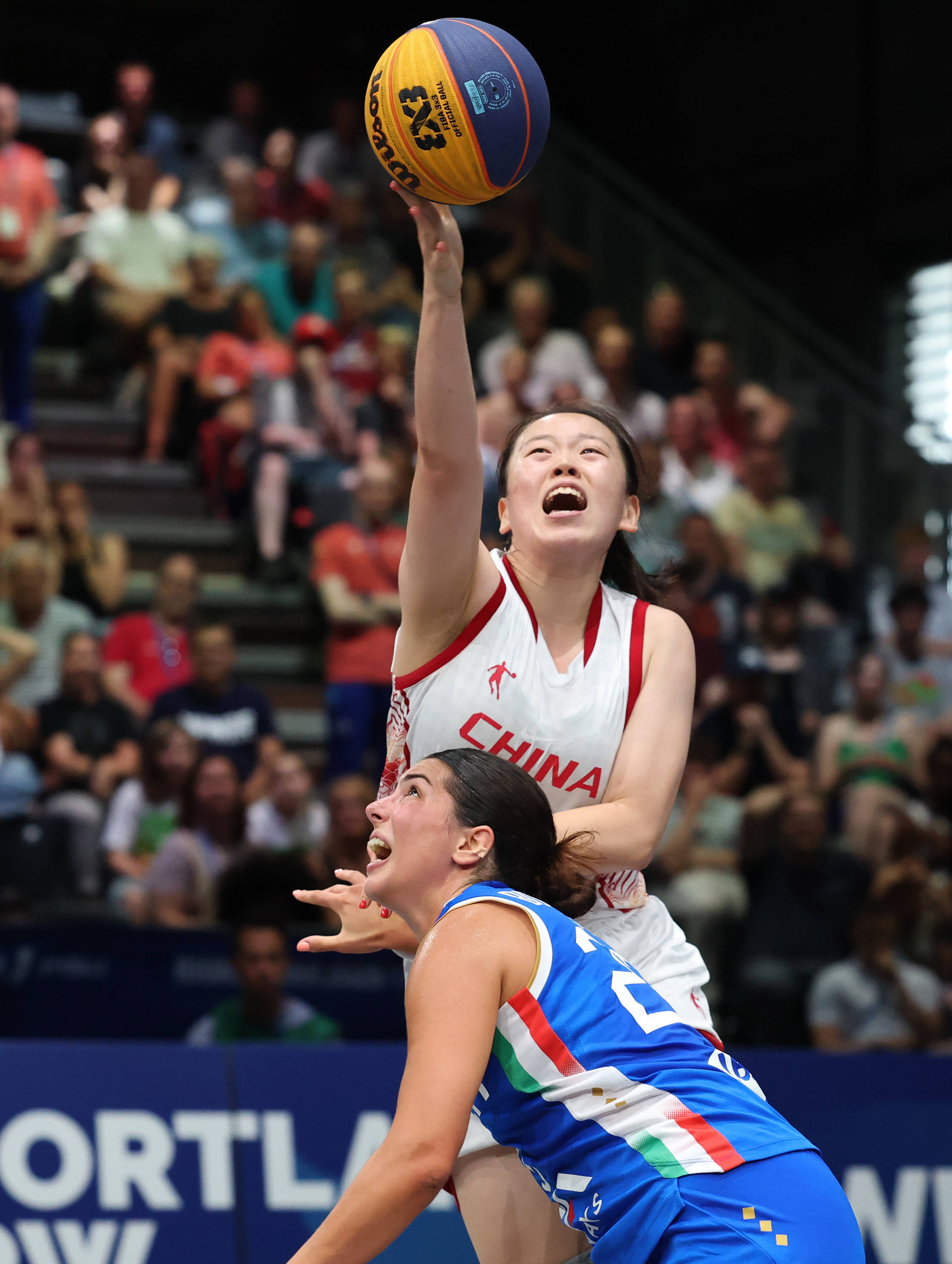 （体育）大运会——女子三人篮球：中国队晋级四强