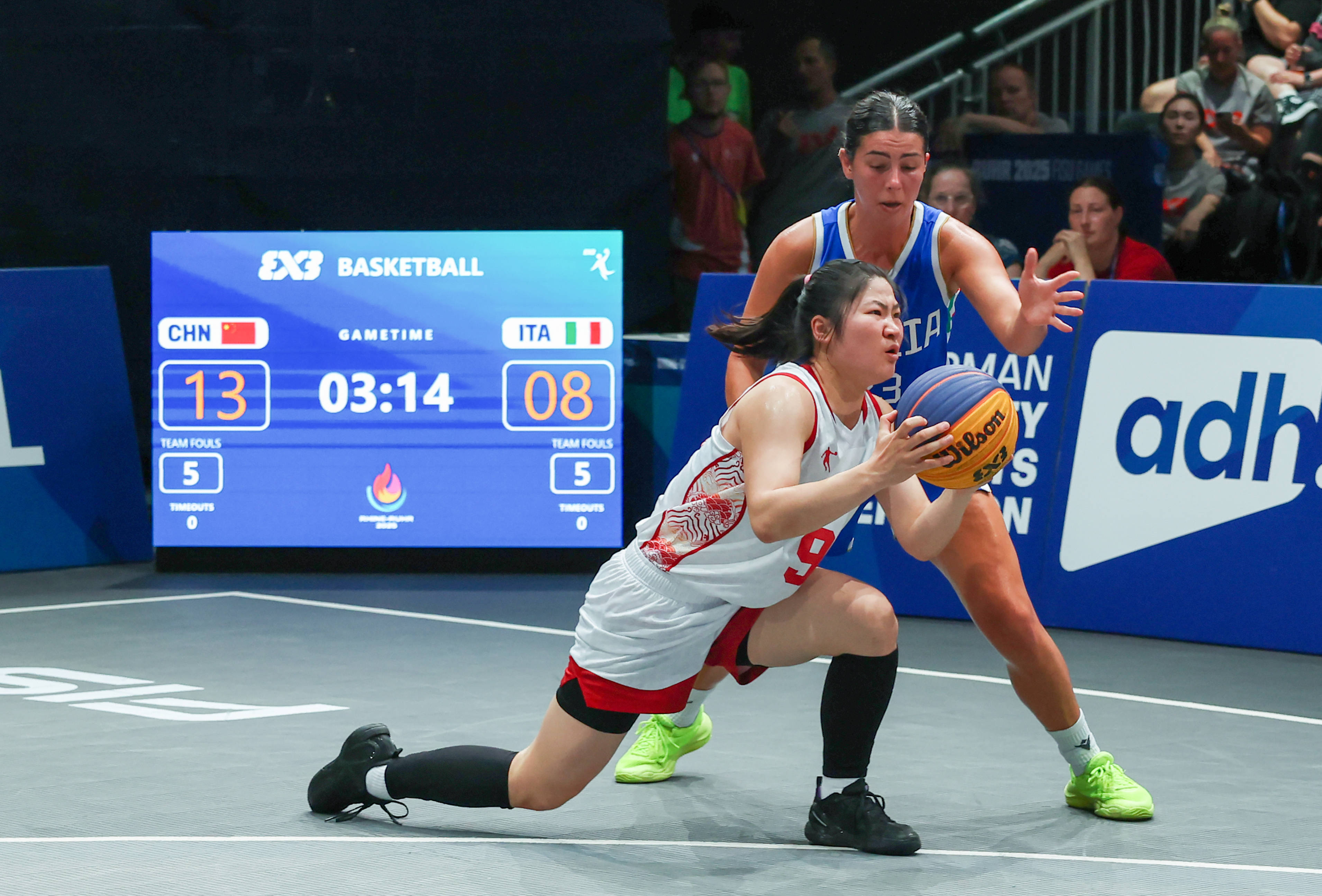 （体育）大运会——女子三人篮球：中国队晋级四强