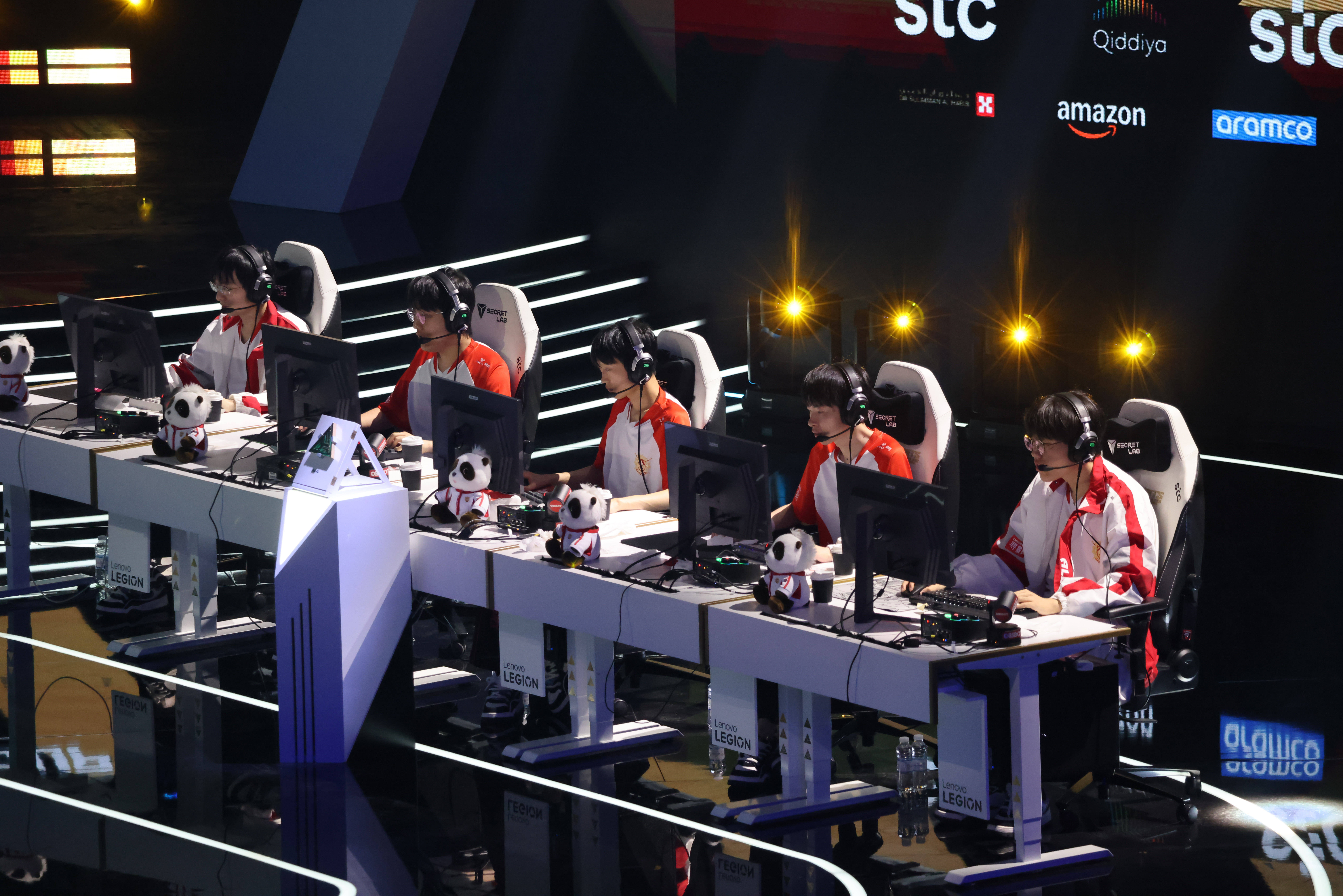 （体育）电子竞技——电竞世界杯：中国战队AG.AL获英雄联盟项目亚军