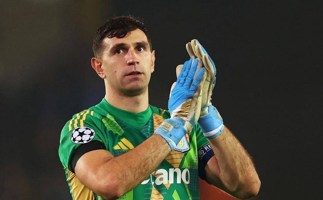 反转！曼联放弃大马丁，高层一千万捡大便宜，敲定新库尔图瓦