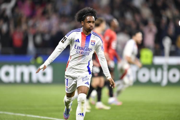 记者：一旦小基耶萨离队，利物浦预计对马利克-福法纳展开行动