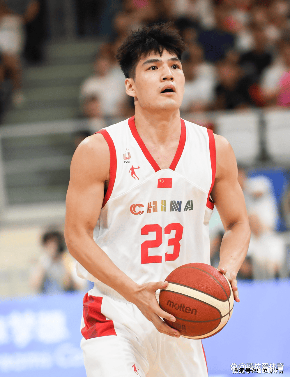 CBA风云：陈国豪转会风云突变，萨姆纳或成辽宁新外援