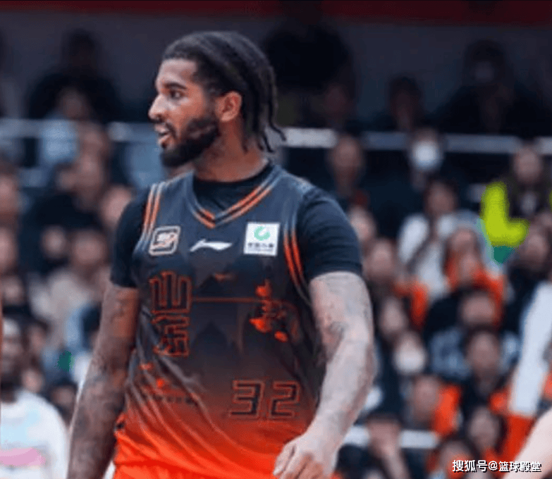 CBA外援动态！辽宁接触克里斯！青岛签普森补内线，广东太磨叽！