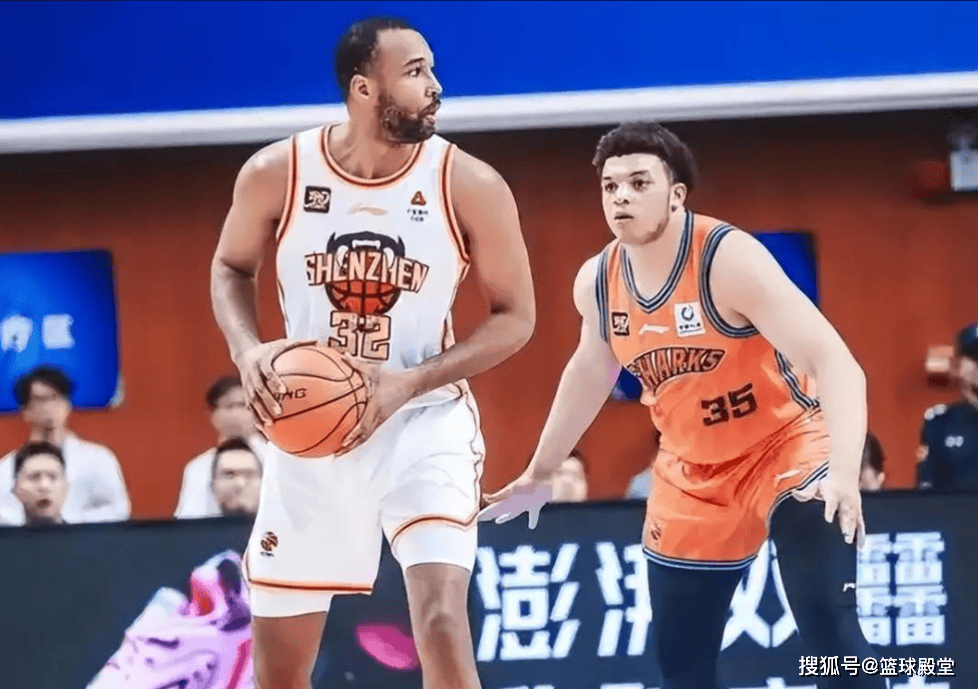 CBA外援动态！辽宁接触克里斯！青岛签普森补内线，广东太磨叽！