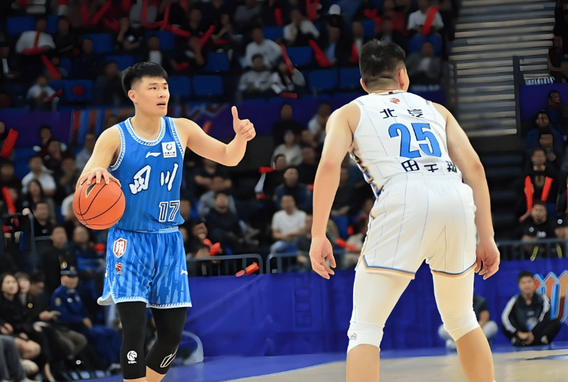 广东弃将试训北京，辽宁接触CBA得分王，四川引援禁令解除