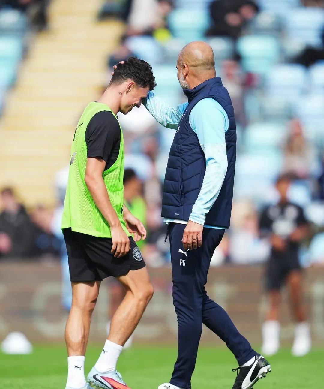 爱游戏体育官网-新赛季目标找回最佳状态！福登期待角色转变，曼城全力助他突破