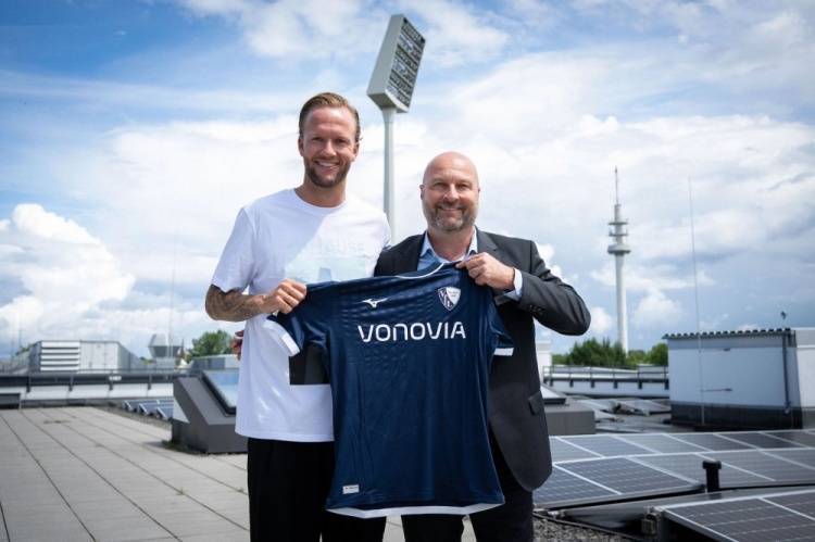 官方:波鸿从柏林联签下33岁后卫福格特,双方签约至2027年