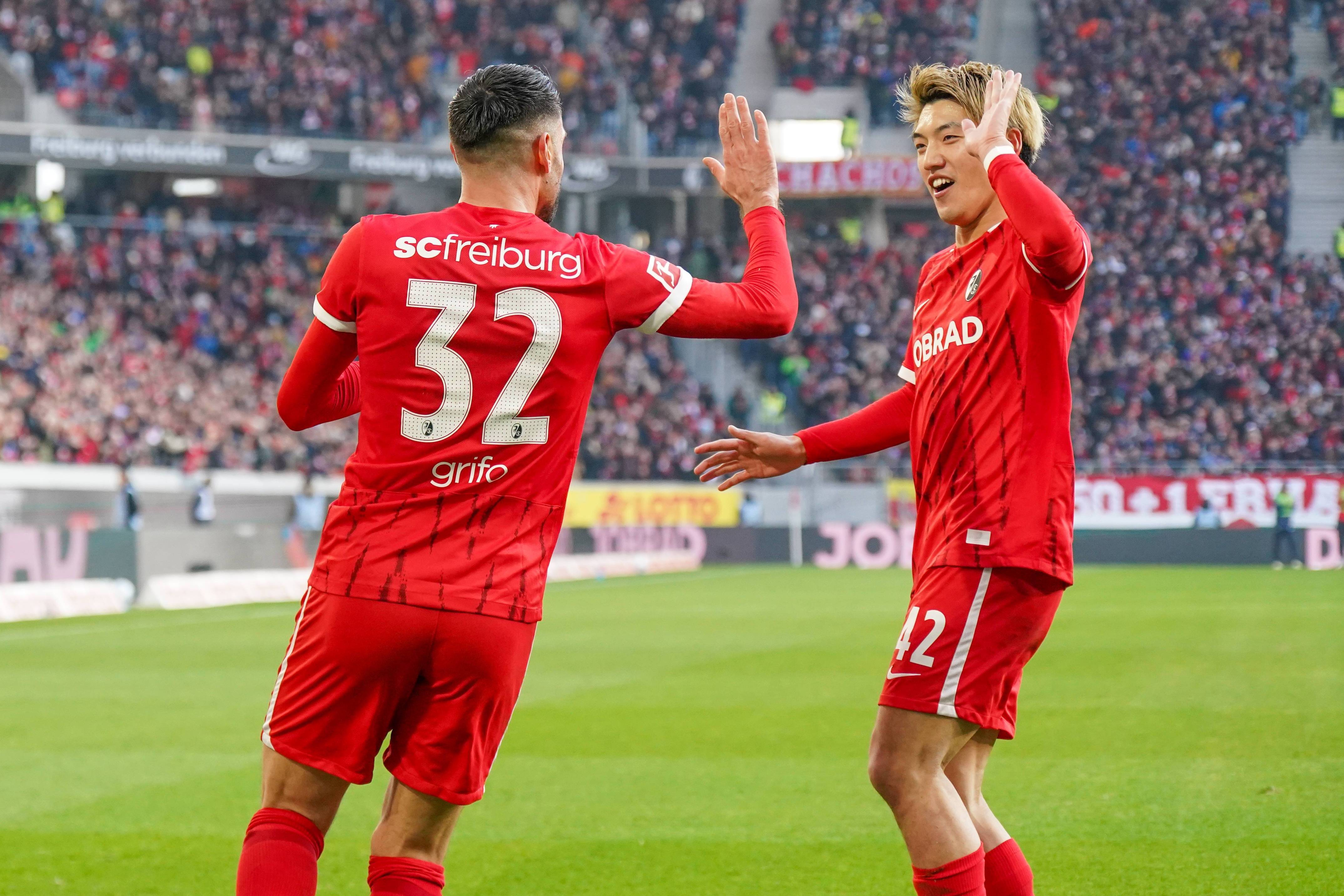 记者：堂安律未参加弗赖堡训练，今日接受法兰克福体检