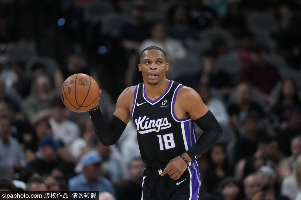 爱游戏-孟菲斯灰熊冲击四连胜，国王能否逆袭？